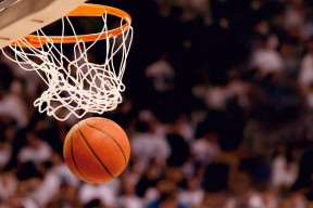 万博max网页版-双线闪耀！塔图姆十赛季高光引爆NBA，拜仁球迷为之沸腾